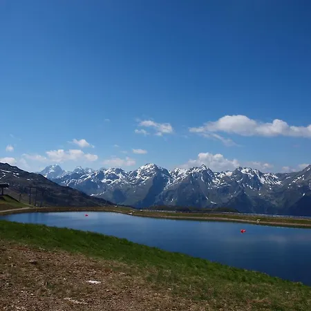 Reinstadler يرتسنز